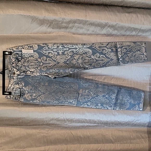 NY & Company Silverprint Jeans - Picture 1 of 16